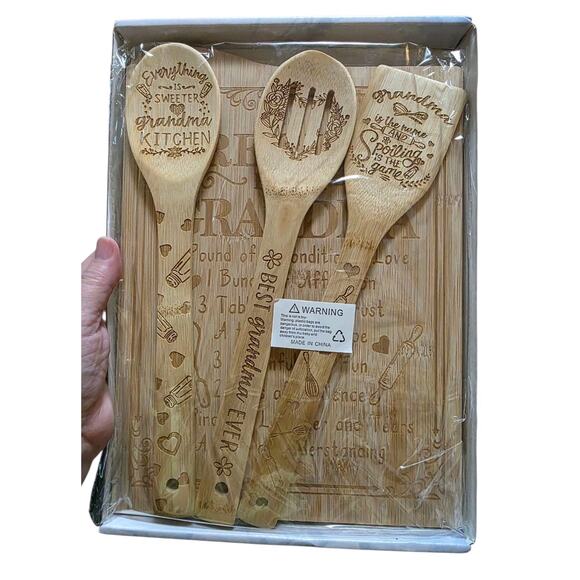 Cocomong Grandma's Kitchen Wooden Cutting Board With Utensils Gift Set New - Picture 2 of 6